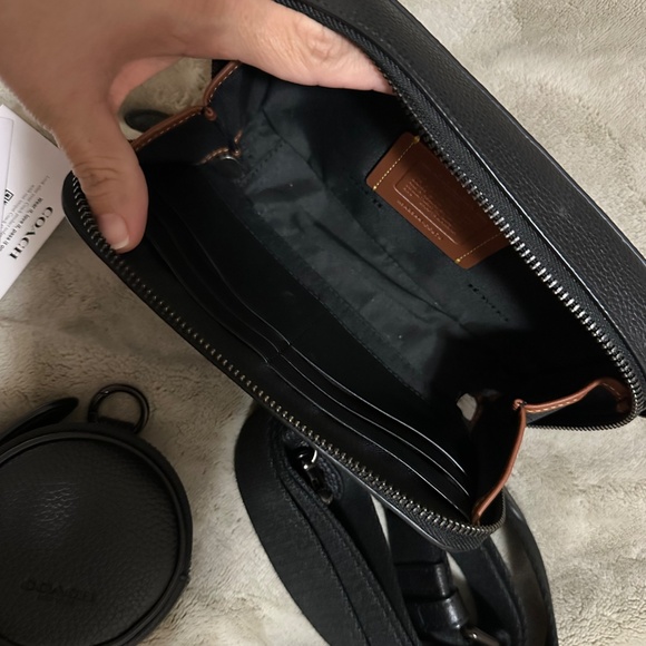 Coach  Crossbody - Picture 4 of 4